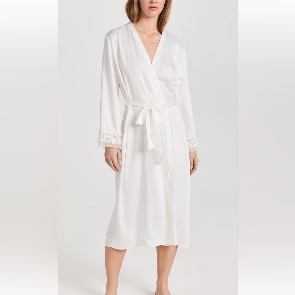 Flora Nikrooz Showstopper Charmeuse Robe
